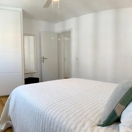 アパート Malagadevacaciones - La Carihuela Palace トレモリノス