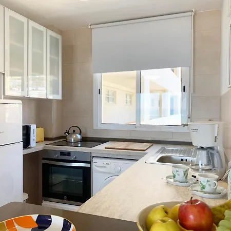 Malagadevacaciones - La Carihuela Palace * トレモリノス